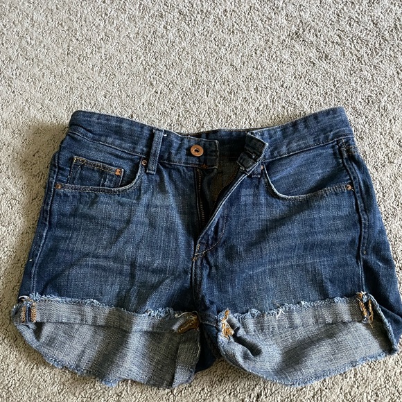H&M Dark Wash Jean Shorts - Picture 1 of 3